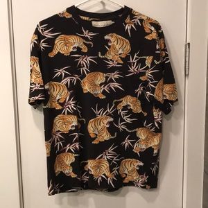 Tiger print t-shirt